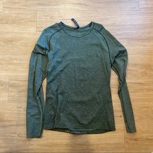 Green men’s lululemon metal vent long sleeve